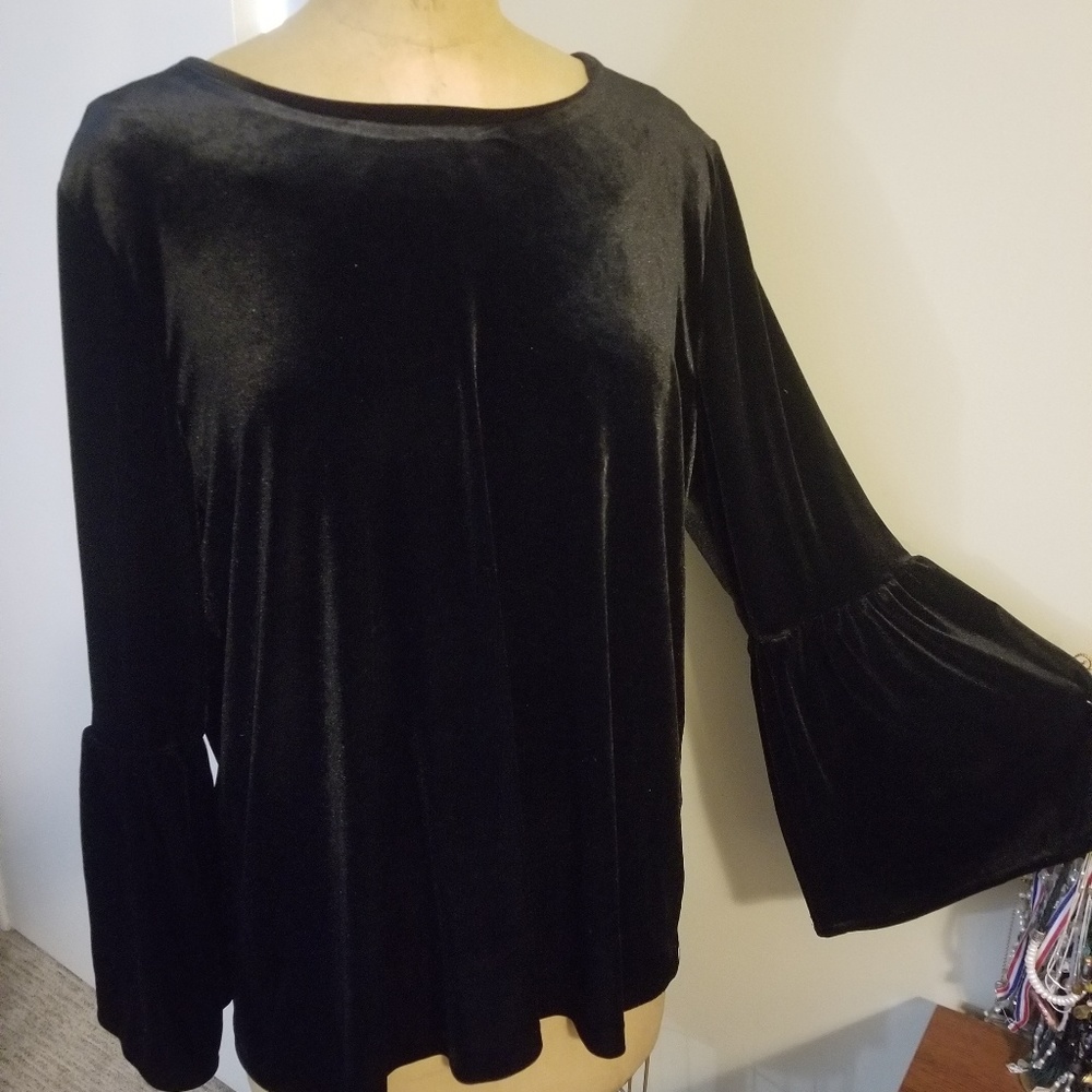 Calvin Klein velvet top